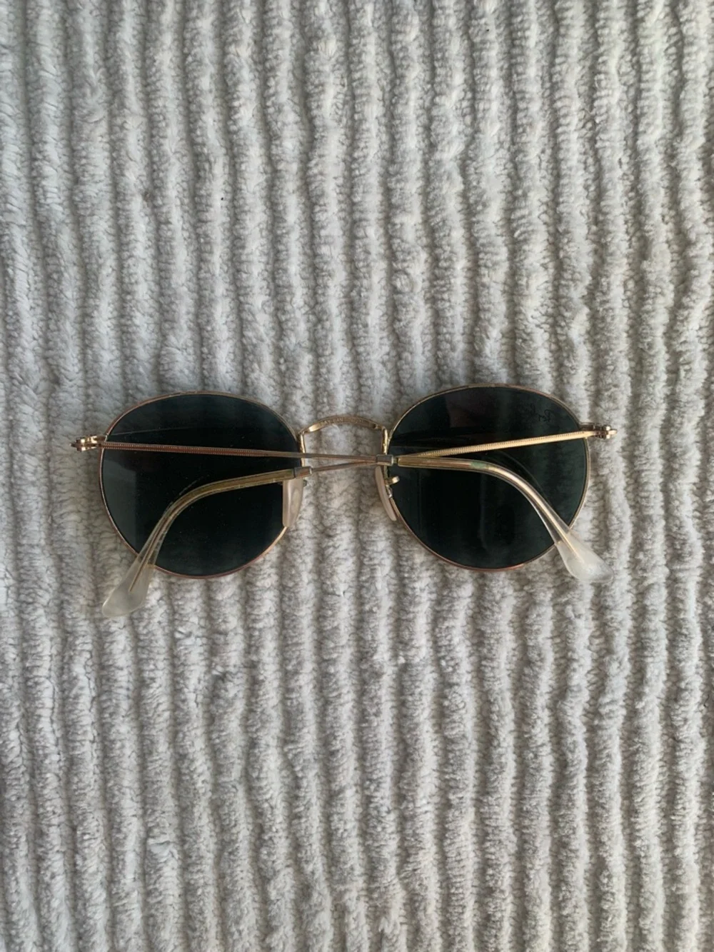 Ray-Ban Gold Frame Sunglasses - Picture 2 of 7